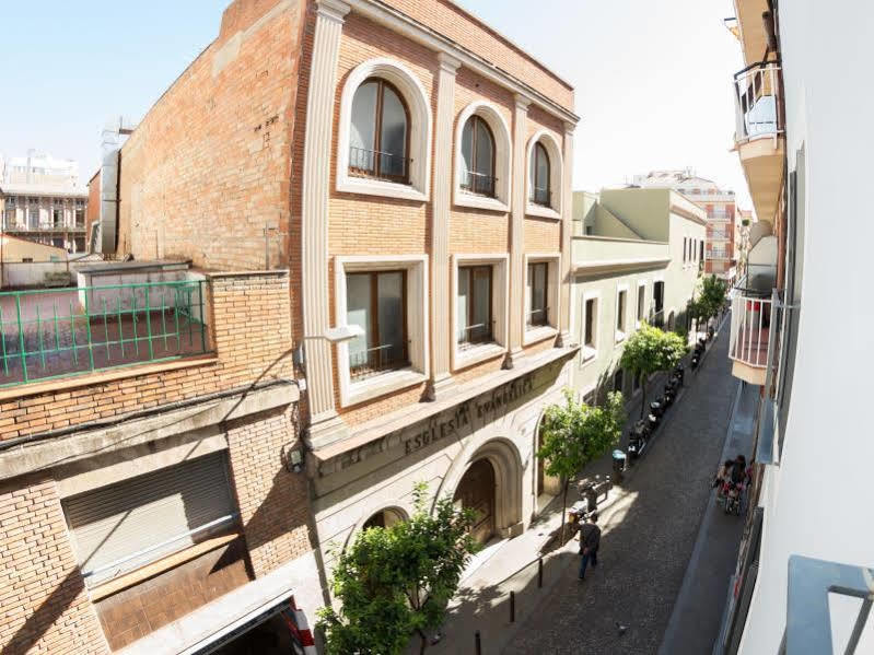 Sant Jordi Gracia Hostel Barcelona