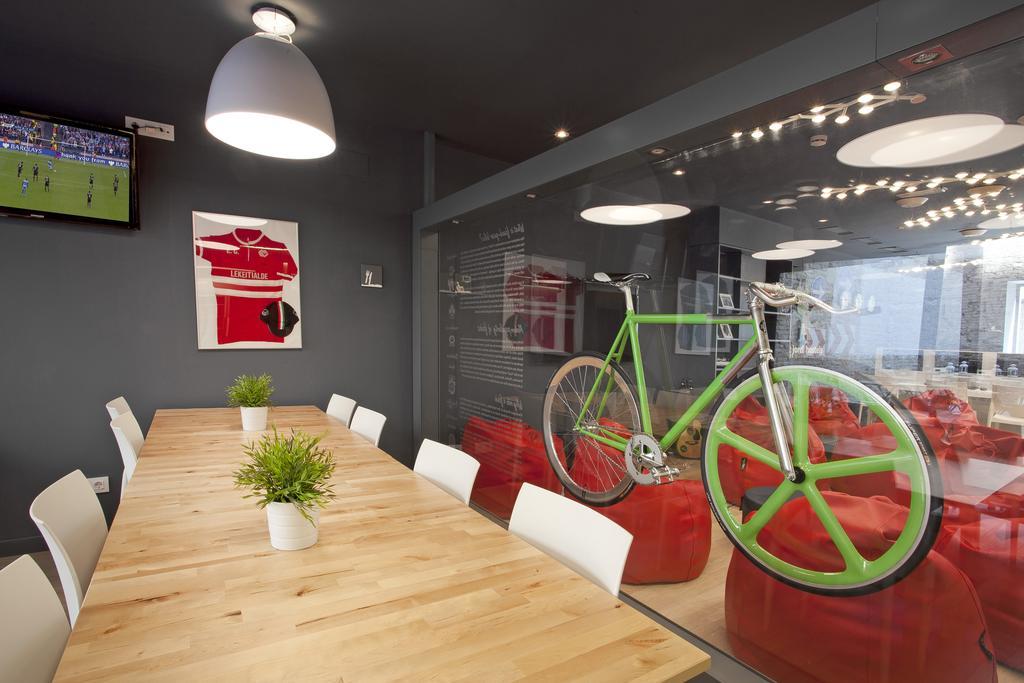 Hostel Sant Jordi Gracia *