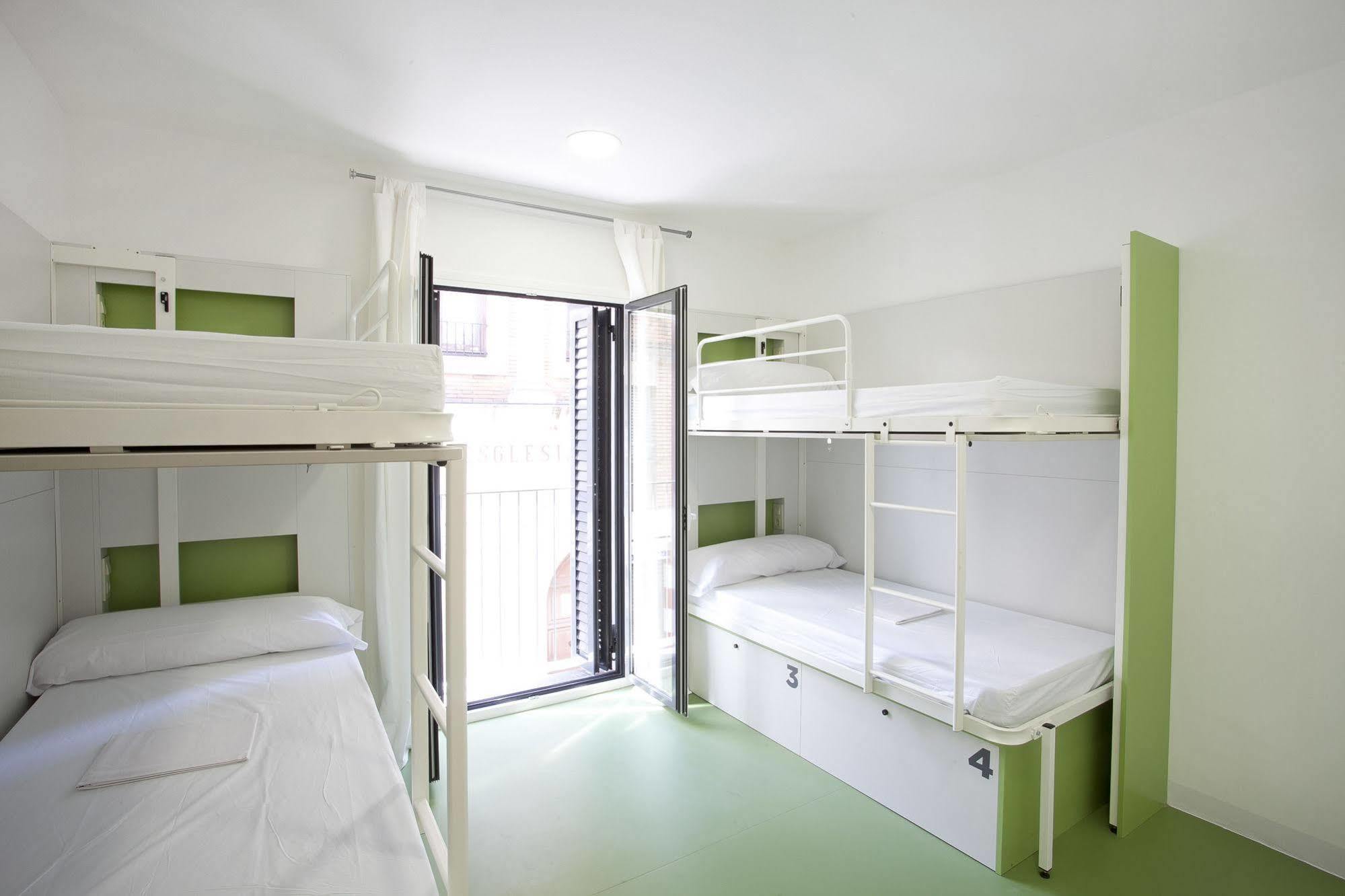 Hostel Sant Jordi Gracia Barcelona