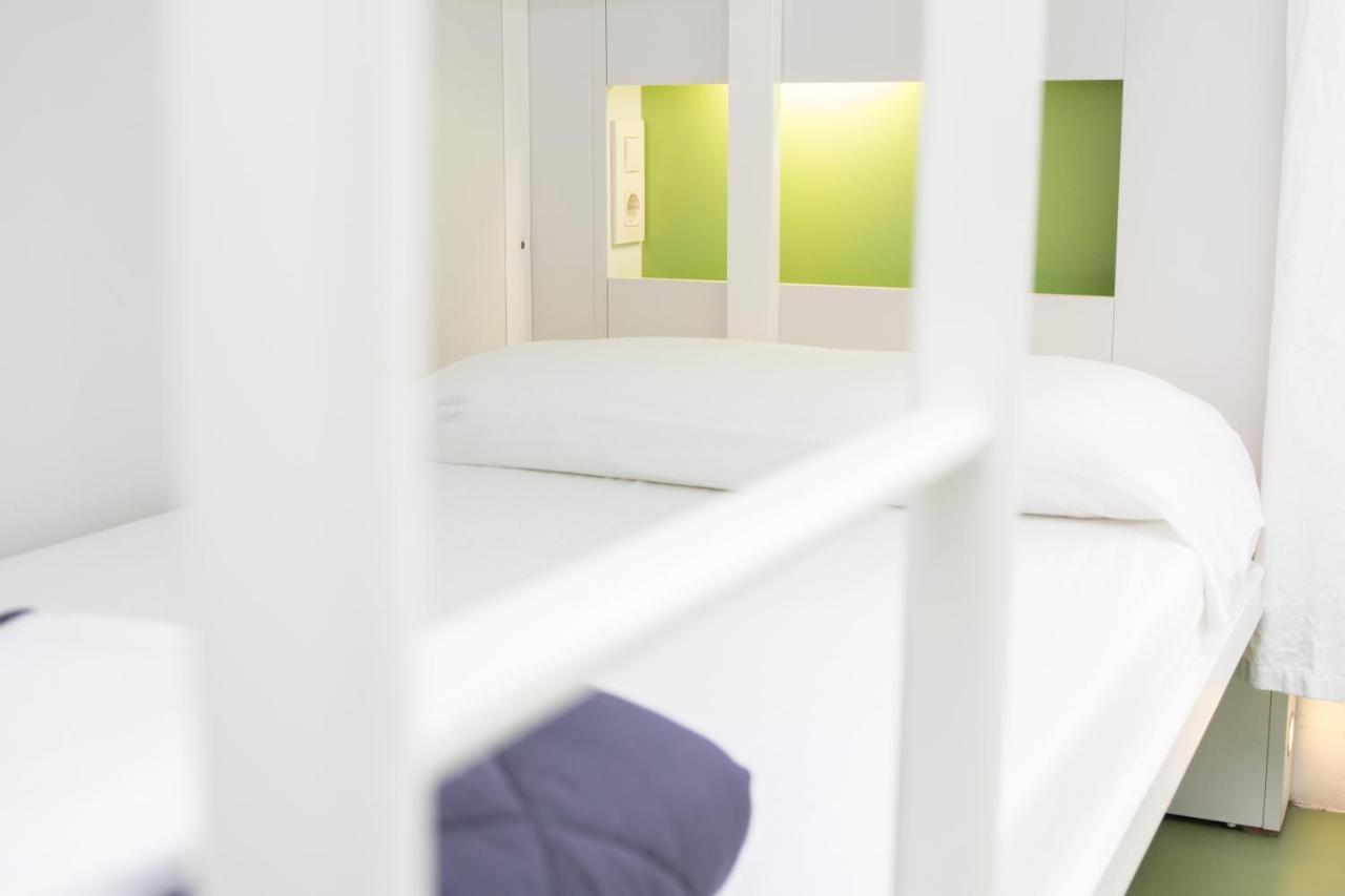 Sant Jordi Gracia Hostel Barcelona